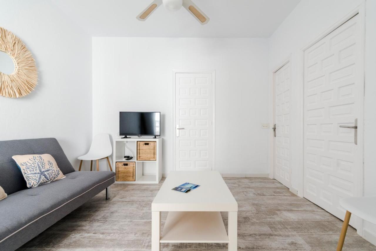 Apartamentos Verdera Es Pujols Eksteriør bilde