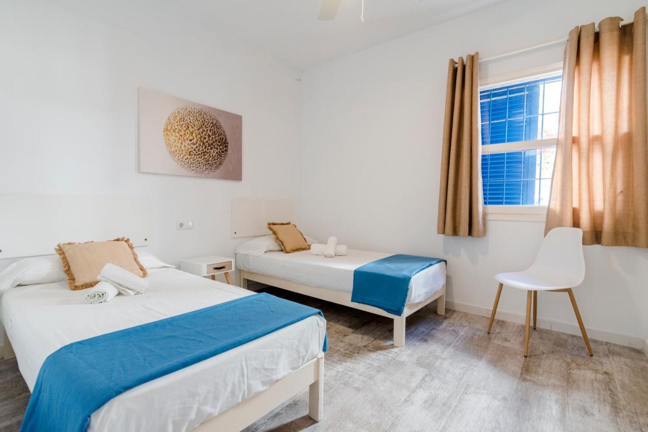 Apartamentos Verdera Es Pujols Eksteriør bilde